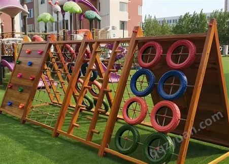 户外大型幼儿园木质滑梯儿童木制玩具拓展攀爬室外组合游乐设备